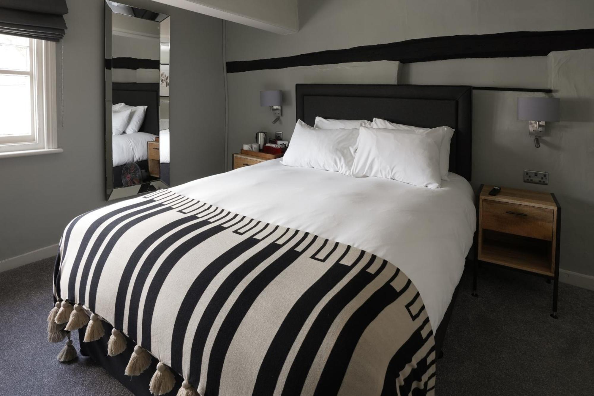 The Windmill Hotel Maidstone Ngoại thất bức ảnh